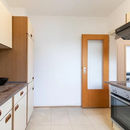 Apartment Monteuersapartment I 3 Schlafzimmer I 6 Betten I Kuche I Waschmaschine I Balkon I Garten